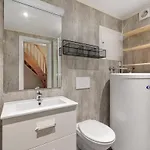 6 Bedroom House With Great View Согндал