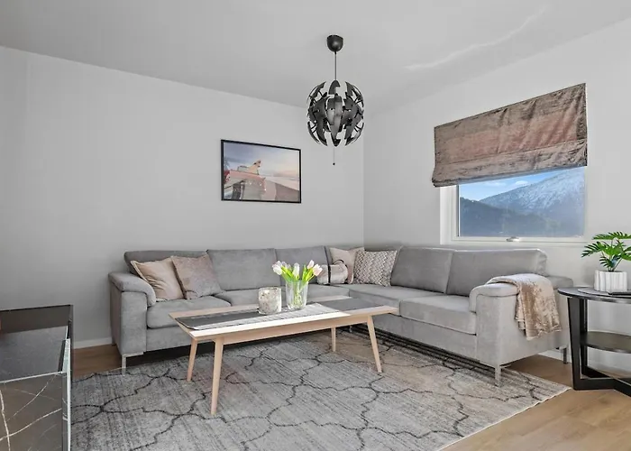 Semesterbostad 6 Bedroom House With Great View *